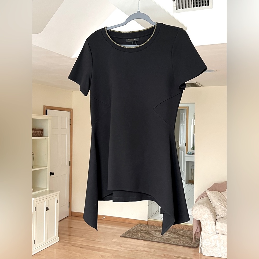 Donna Karan Asymmetrical Black/Gold Top Small